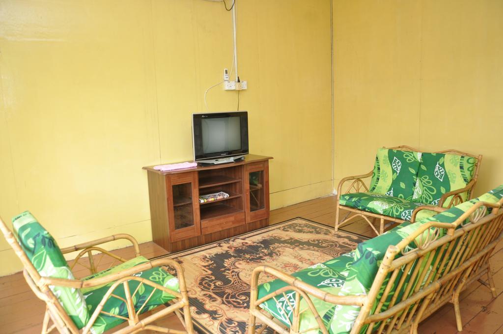 Tamteh Homestay Ayer Hitam Room photo